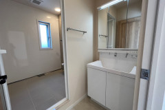 LINE_ALBUM_CT-Sunrise-House-_B_230713_3