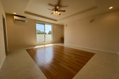 LINE_ALBUM_CT-Sunrise-House-_B_230713_4