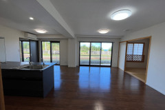 LINE_ALBUM_YKJ-House_230725_2