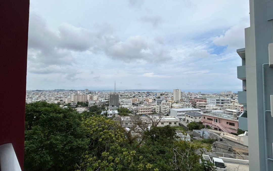 3 Bedroom nice city and ocean view AP near Kadena gate 2 ****coming soon