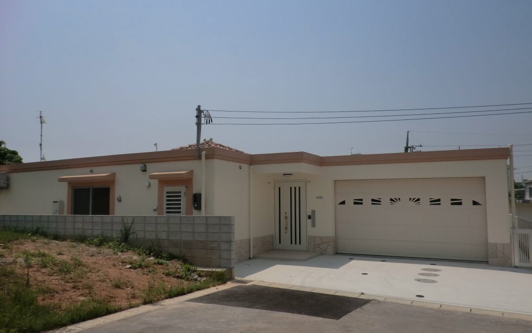 Spacious house in Uruma city